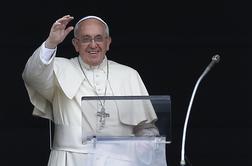 Papež: Spore v Cerkvi rešuje molitev
