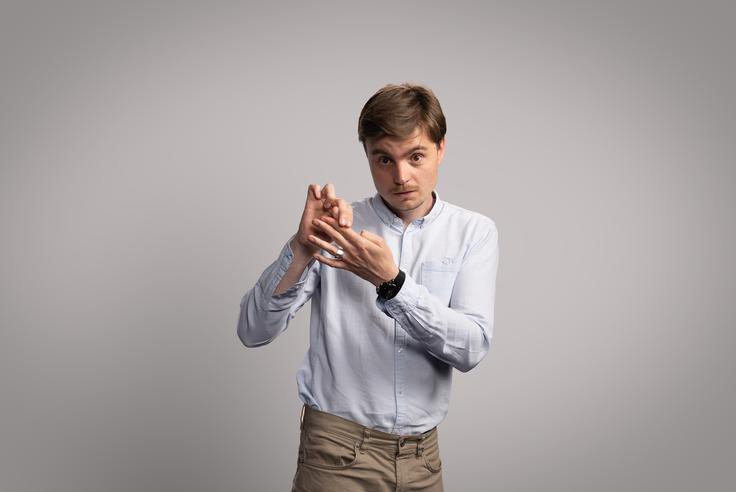 Koliko časa pripravlja posamezen skeč? "Več ko vložim dela, slabši je rezultat," se pošali Jure. | Foto: Luka Petrič