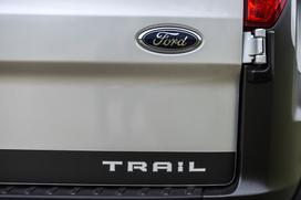Ford transit custom trail