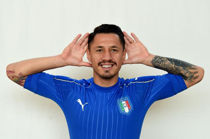 Gianluca Lapadula | Gianluca Lapadula je dvakrat sedel na rezervni klopi na tekmi italijanske reprezentance, leta 2017 pa je nastopil za B ekipo Azzurrov in trikrat zatresel mrežo San Marina. | Foto Guliver/Getty Images