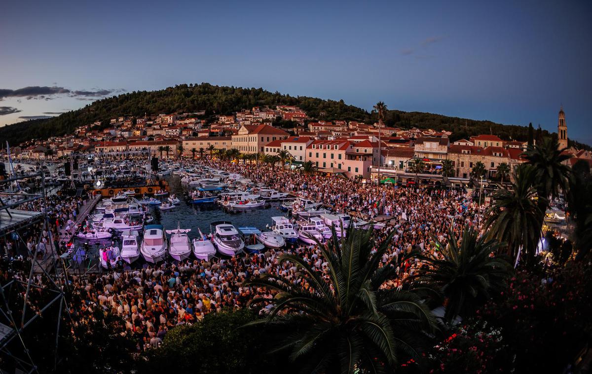 Oliver Dragojević, koncert v Veli Luki | Vela Luka je sinoči pokala po šivih. | Foto Zvonimir Barisin/PIXSELL