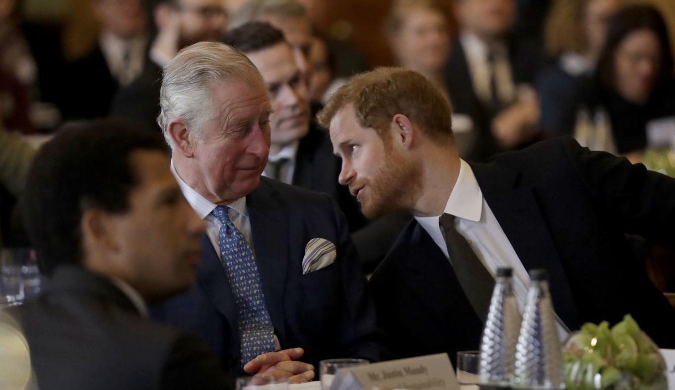 Princeso Kate in 11-letno Charlotte opazili tam, kjer kraljeve družine ne bi pričakovali