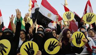 Egipt: "Ne bomo mirno gledali, kako uničujejo državo"