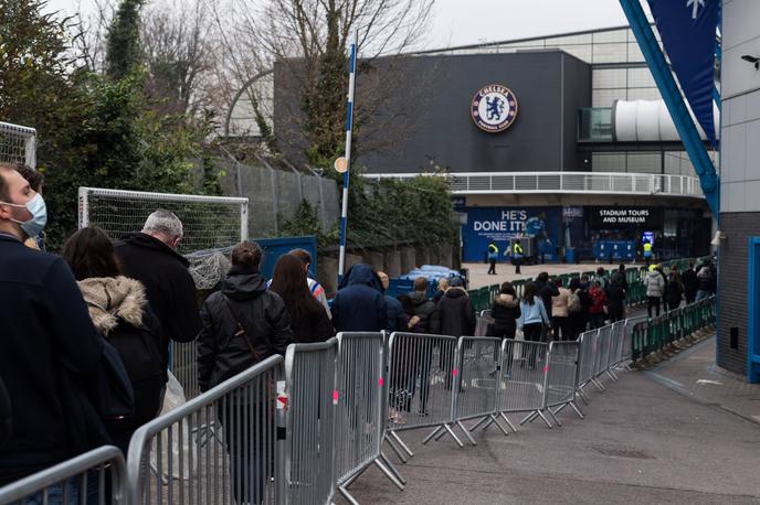 Stamford Bridge | Stamford Bridge v minuli sezoni ni sprejel navijačev, zdaj jih ponovno. | Foto Guliver Image