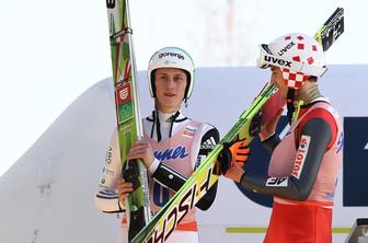 Avstrijci na čelu s Schlierenzauerjem gledajo Slovencem v hrbet