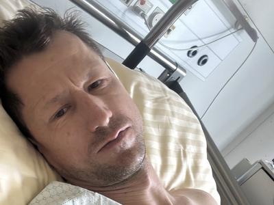 Hannes Reichelt po prometni nesreči na operacijo in daljše okrevanje