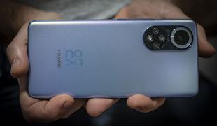 Huawei nova 9: močan borec kljub vklenjenim rokam