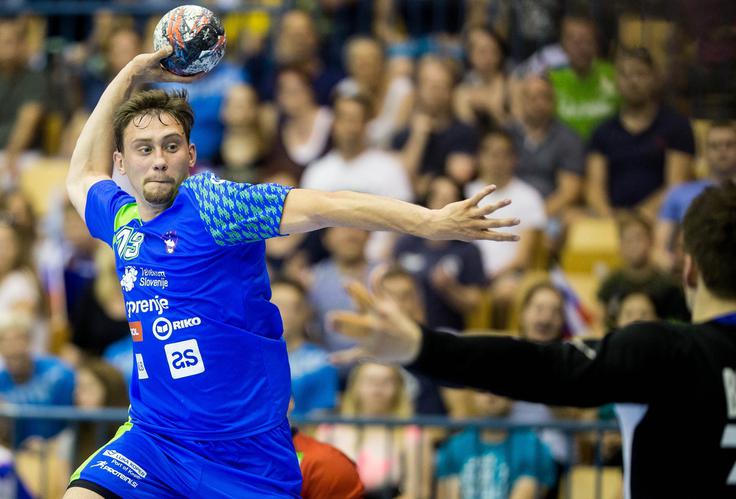 Darko Cingesar, ki se je v Celju zelo izkazal, praktično nima možnosti za nastop. Predvsem pa si želi ozdraveti do priprav na olimpijske igre. | Foto: Vid Ponikvar