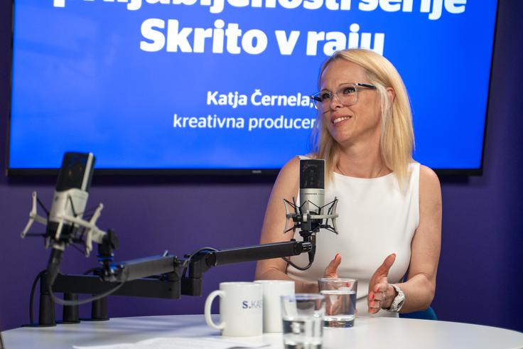 Kaj nam je Katja Černela zaupala o novi seriji, ki jo že snemajo? Prisluhnite pogovoru! | Foto: Liam Toni Šironjič