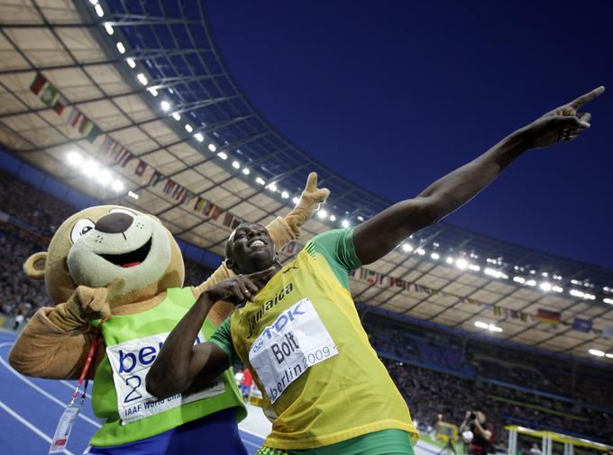 Usain Bolt se je v Berlinu 2009 pošteno zabaval od prvega do zadnjega trenutka. | Foto: Reuters