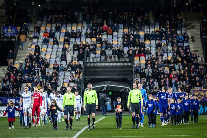 Maribor in Koper bosta v nedeljo odigrala 97. medsebojno tekmo v prvi ligi. Kanarčki bodo gostovali v Ljudskem vrtu na jubilejni 50. tekmi. V mestu ob Dravi so zmagali le šestkrat, Mariborčanom pa priznali premoč že 26-krat. | Foto: Blaž Weindorfer/Sportida