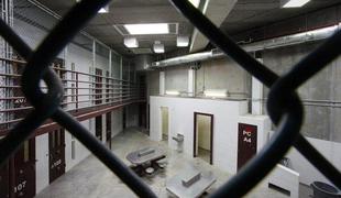 V Guantanamu zaporniki gladovno stavkajo, njihovo zdravje vse slabše