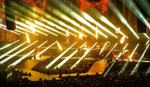 Siddharta ob 30. obletnici v Stožicah navdušila oboževalce #foto