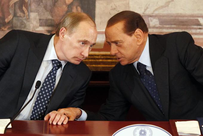 Nekdanji dolgoletni italijanski premier Silvio Berlusconi je imel prijateljske stike z ruskim predsednikom Vladimirjem Putinom. | Foto: Guliverimage