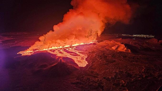 vulkan, izbruh, Peninsula, Islandija | Foto: Reuters