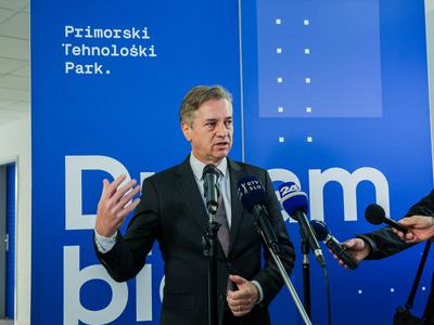 Golob o Šutarjevem zakonu: Pripravljeni smo ga nadgraditi