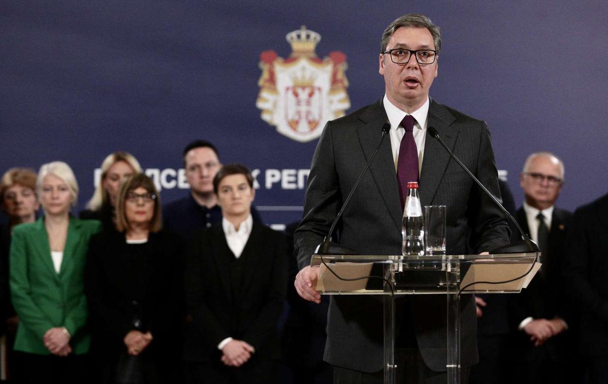 Aleksandar Vučić | Vučić je napovedal, da bodo v prihodnjih šestih mesecih sprejeli 1.200 novih policistov, da bo čez eno leto v vsaki šoli ob varnostniku nenehno prisoten tudi policist. | Foto STA
