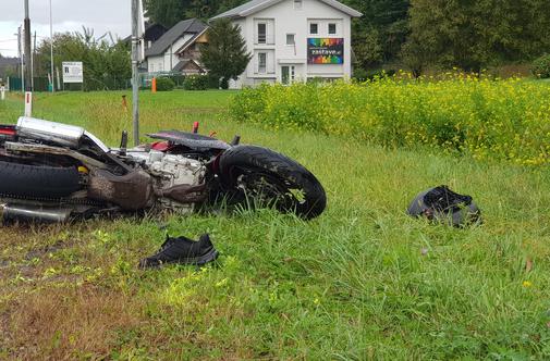 Kalvarija na slovenskih cestah se nadaljuje: umrl 57-letni motorist