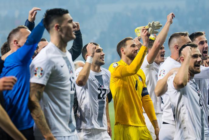 Razmišljanje slovenskega junaka, ki boža dušo Celjanom