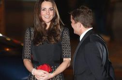 Kate Middleton z majhno črno obleko obračala glave