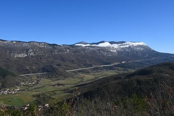 Pogled s Kjecla proti Nanosu | Foto: Matej Podgoršek