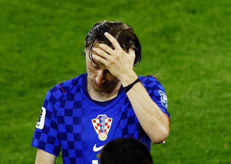 Luka Modrić si je želel, da bi se od svetovnih prvenstev poslovil bolj vedro kot pa po bolečem porazu s Portugalsko, po katerem je bilo še ogromno govora o sodniških odločitvah. | Foto: Reuters