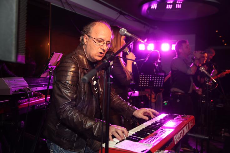 Aleš Klinar Klinar je skladatelj, tekstopisec, pevec in klaviaturist. | Foto: Mediaspeed