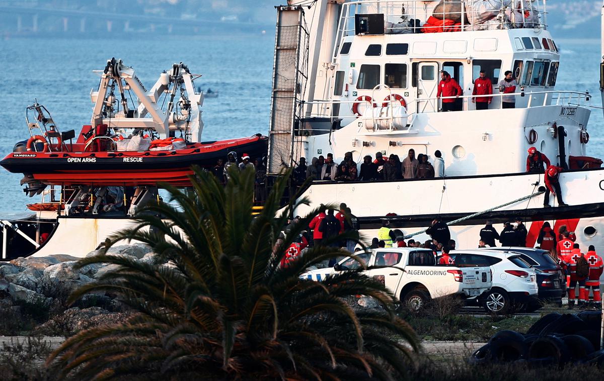 Prebežniki | Ladja španske nevladne organizacije Proactiva Open Arms v Algecirasu v Španiji. | Foto Reuters