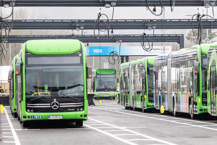 vodik polnilnica LPP Toyota | Foto: Mihael Kuzmič