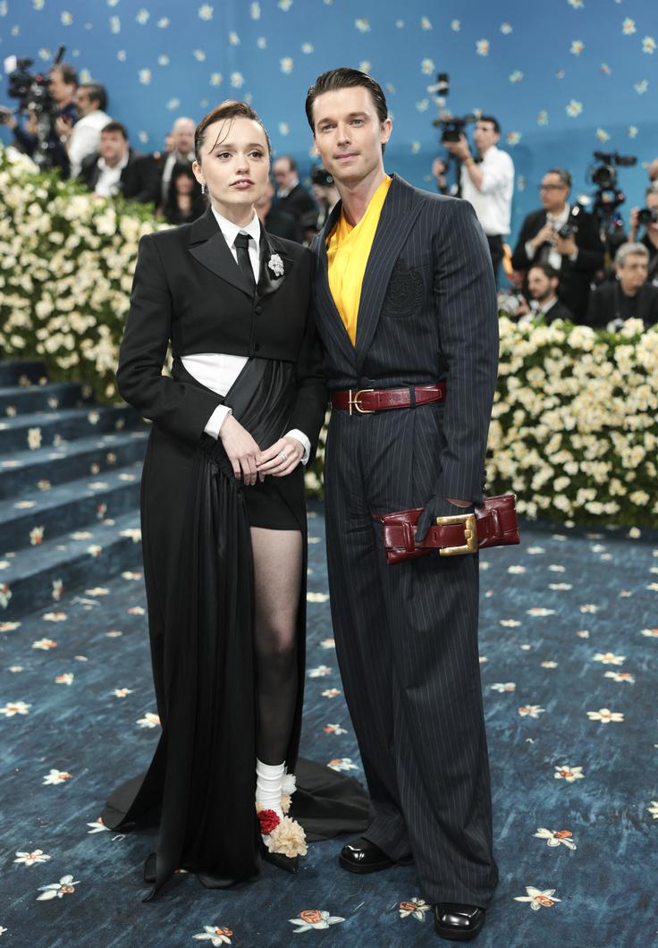 Aimee Lou Wood in Patrick Schwarzenegger | Foto: Reuters