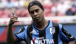 Ronaldinho pri štirikratnem brazilskem prvaku