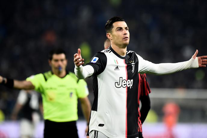 Cristiano Ronaldo | Cristiano Ronaldo nad tem, da je bil še drugič v nizu zamenjan, ni bil niti najmanj navdušen. | Foto Reuters