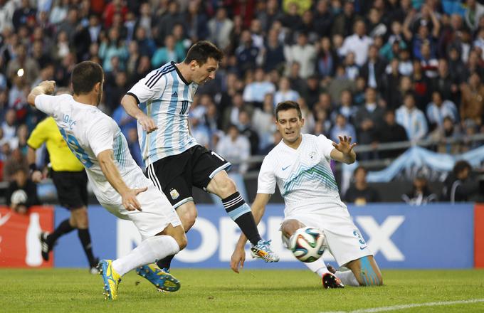 Ponosen je, da je lahko v karieri nastopil tudi proti argentinskemu superzvezdniku Lionelu Messiju. | Foto: Guliverimage