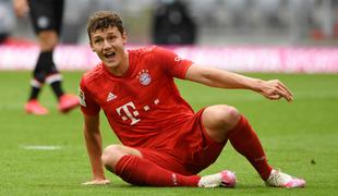 Bayern München oslabljen, Pavard zaradi poškodbe končal sezono