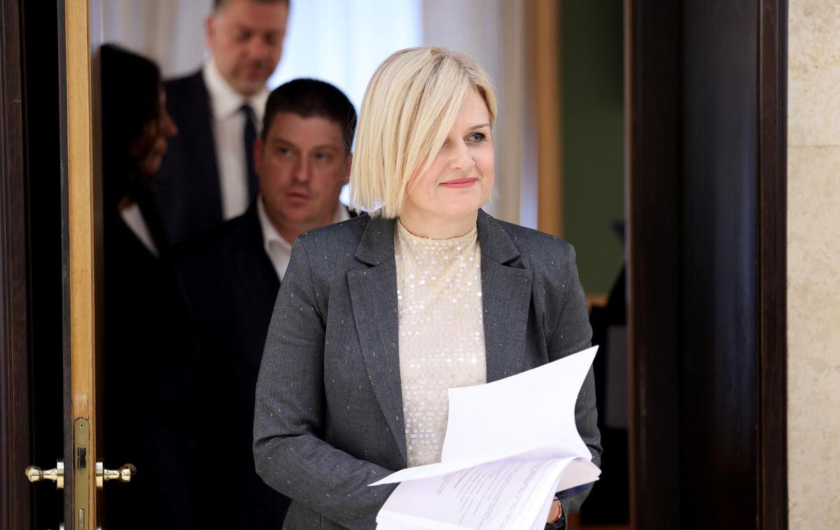 Iva Rinčić, Reka, reška županja | "Ne gre za vprašanje čokolade, temveč za vprašanje zaupanja," je poudarila županja (na fotografiji) in obenem obžalovala, da se ukvarjajo s takšnimi temami. | Foto Pixsell
