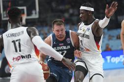 V živo: Dončić se bliža 40 točkam, dramatične zadnje minute, ko jezijo sodniki