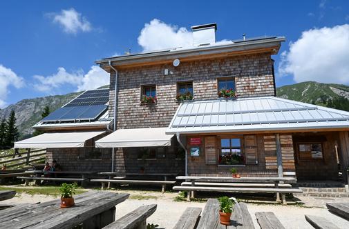 Dom na Kofcah išče novega oskrbnika