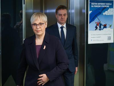 Kaj bo po pogovorih s predsedniki strank povedala Nataša Pirc Musar? #vŽivo