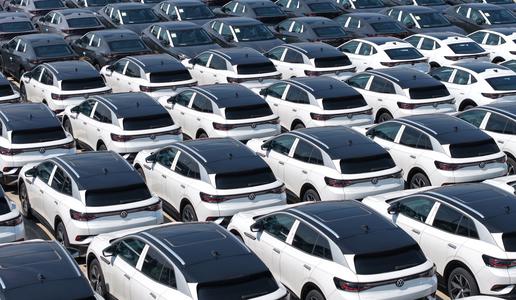 Kaj sledi? Volkswagnu se je tržni delež na Kitajskem prepolovil.