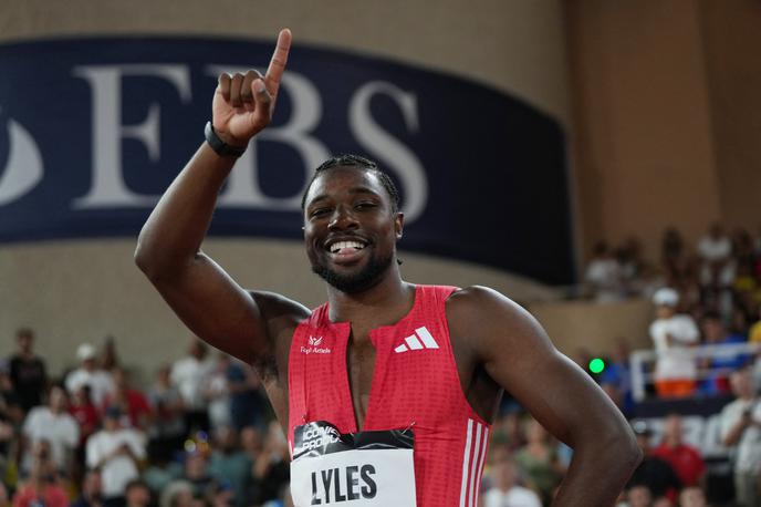 Noah Lyles | Lyles je premagal olimpijskega prvaka na pol stadionskega kroga Letsileja Teboga iz Bocvane (19,97) in Zimbabvejca Makanakaisheja Charambo (19,99). | Foto Reuters