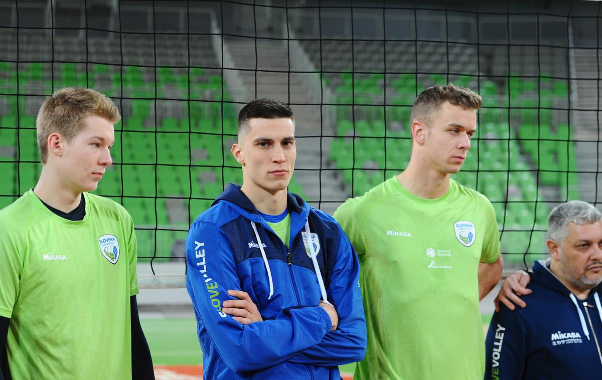 Klemen Čebulj | Klemen Čebulj s svojo družino kljub težki situaciji ostaja v Italiji. | Foto Aleš Oblak