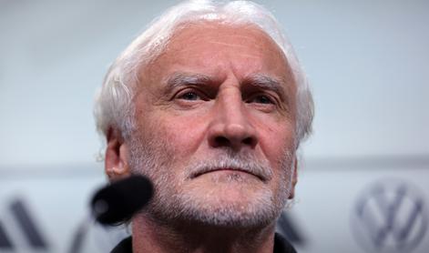 Rudi Völler ostaja direktor elfa še vsaj tri leta