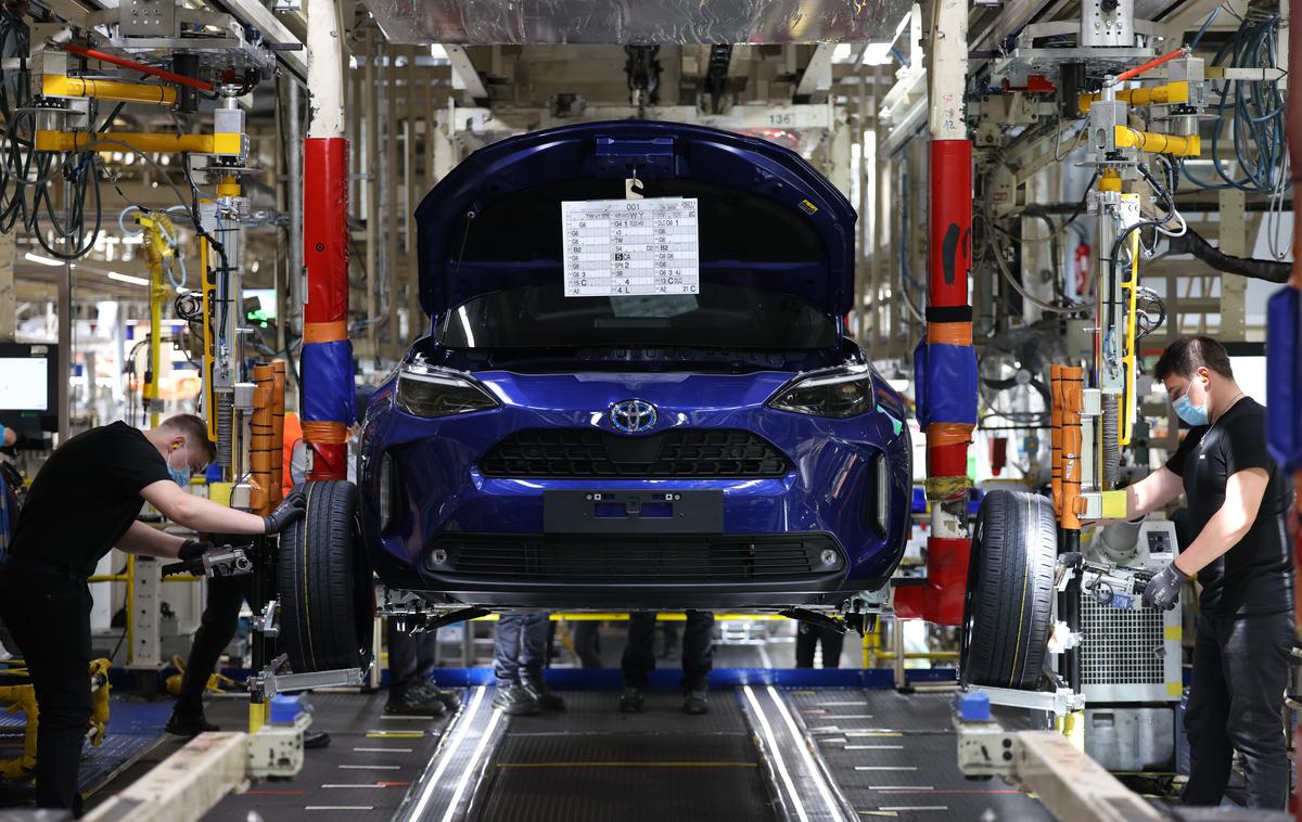 Toyota yaris cross tovarna | Toyota je leto 2022 začela slabo. Poleg epidemije so za izpad proizvodnje poskrbeli še protesti tovornjakarjev v Kanadi in ZDA. Zdaj proizvodnja stoji še zaradi kibernetskega napada. | Foto Toyota