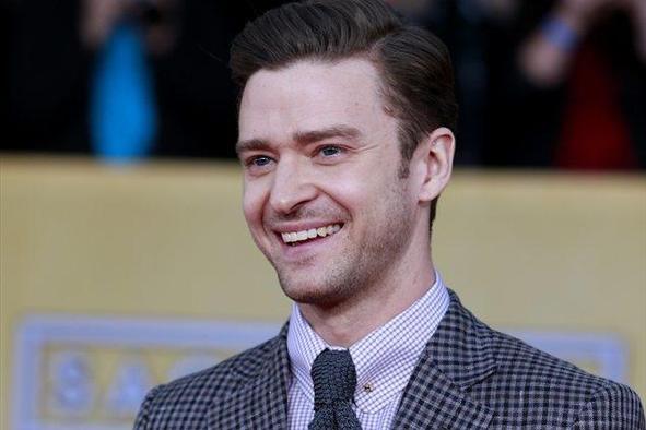 Prerojeni  Timberlake z nastopom na podelitvi britov