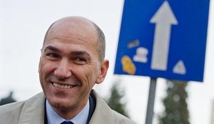 Janez Janša, tisti politik, ki ga zaznamujejo vzponi in padci