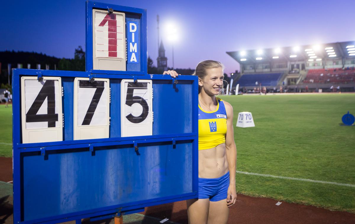 Tina Šutej | Tina Šutej se je z novim državnim rekordom v skoku s palico izstrelila med kandidatke za medalje na največjih tekmovanjih. | Foto Peter Kastelic/AZS