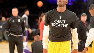 "Ne morem dihati!" Tudi Kobe Bryant protestiral zaradi smrti Erica Garnerja.