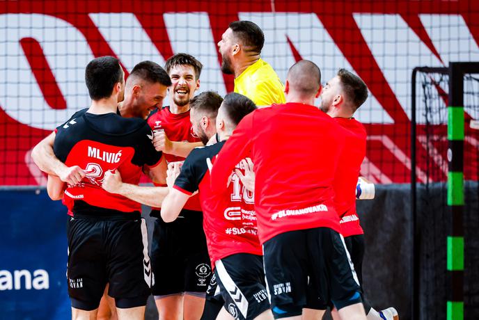 Slovan z drugo tesno zmago v finale, Slovenj Gradec izsilil tretjo tekmo