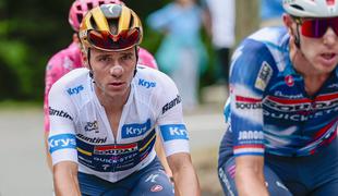 Po odstopu se je oglasil Remco Evenepoel: Starša sta na žalost izbrala najslabši možen dan #video