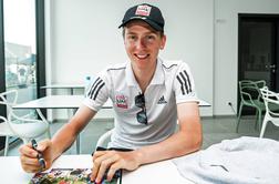 Moštveni kolega Pogačarja: Tadej je prvi Tour zmagal, ko je jedel pico, pil pivo in igral PlayStation